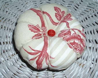 Pincushion sewing pumpkin shape