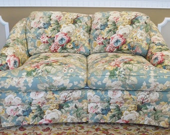 1980s Contemporary Overstuffed Upholstered Floral Sherrill Furniture Loveseat