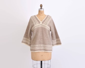 Vintage 70s Neutral Sweater / 1970s Boho Bell Sleeve Wool Knit Jumper