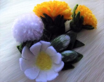 Felted flower brooch Dandelion pin Felt orange white blowball pin Felt dandelion brooch Wet felted chamomile pin Spring flower brooch woman