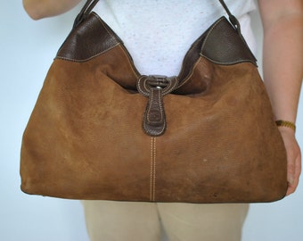 Vintage LEATHER HANDBAG ......(173)