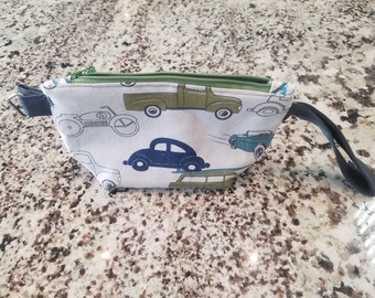 Vintage Car: Zippered pouch in retro blues and greens