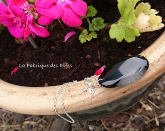BLACK AND WHITE Agate necklace