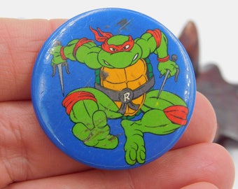 Vintage Teenage Mutant Ninja Turtle Raphael Pin Pinback Button dr64