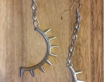 Silver spikes earrings