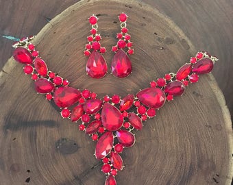 Red necklace and earrings set, red rhinestone necklace and earrings set, statement necklace, pageant necklace, red prom necklace