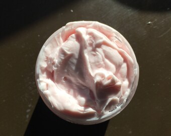 HIBISCUS RASPBERRY CREAM .