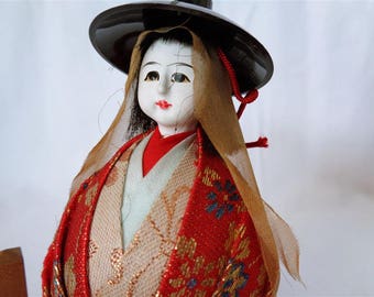 VJ4 : Ichimatsu mini doll,Vintage japanese small Ichimatsu doll on stand,signed,hand made in Japan