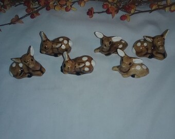 Set of 6 hand painted vintage small Deer, Dow ,Fawn figurines Y7