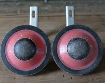 Bicycle training wheels