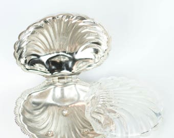 Scalloped silver and glass soap dish