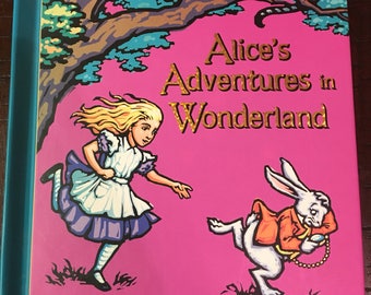 Pop-Up Adaptation of The Classic Alice's Adventures In Wonderland by Robert Sabuda