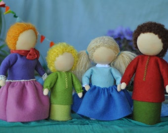 Waldorf dolls // Waldorf toys // Dolls femily set