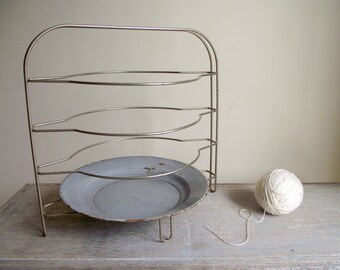 Vintage Pie Rack , Metal Pie Cooling Rack , Bakery Pie Rack , Metal Plate Rack , Vintage Bakeware , Vintage Kitchen Decor