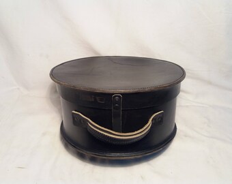 Vintage Black Leather Hat Box.Brand:STREICHMAN - ISRAEL