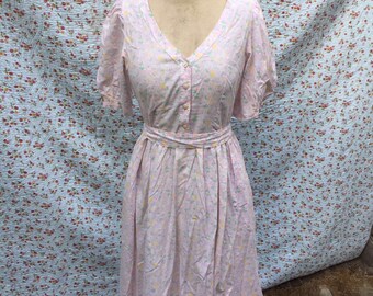 Pastelcoloured dress from the 80s by Laura Ashley