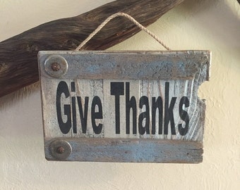 Primitive Give Thanks Weathered Wood Sign