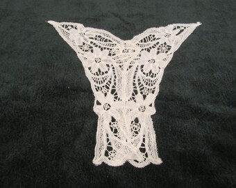 antique bobbin lace, dress bodice front