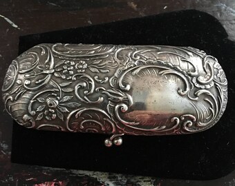 Victorian,Edwardian eyeglass case in sterling silver,circa1900