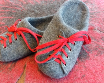 Woolen clogs, felted slippers, warm gift