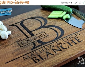 SUMMER SALE - 10% OFF - Personalized Cutting Board, Engraved Cutting Board, Personalized Wedding Gift, Wedding Gift, Housewarming Gift, Anni