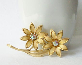 Vintage Rhinestone Flower Brooch, Bridal Bouquet, Something Old, Flower Pin