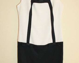1960 Black and White Mod Shift Dress Size Bust 38-40
