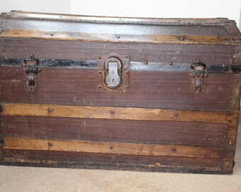 Steamer Trunk, Vintage Wooden Trunk, Antique 1800's Travel Trunk, Dome Top Trunk, Packer Trunk, Vintage Luggage.