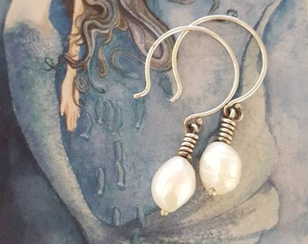 Freshwater Pearl Earrings, Sterling Silver Pearl Earrings, White Pearl Earrings, Dangle Pearl Earrings, Bridal Pearl Earrings