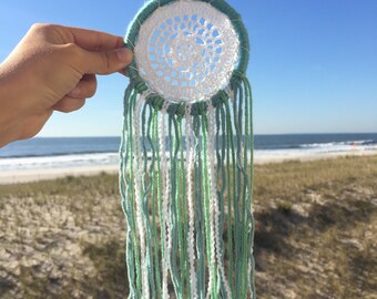 Mini dreamcatcher - baby nursery, small gift (4in)