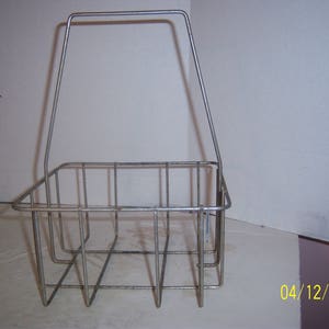 1950's Metal Milk Bottle Carrier Half Gallon Dairy Cow Milk Bottles