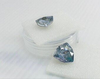 Swarovski 4706 12mm Trillion Triangle Crystal Blue Shade
