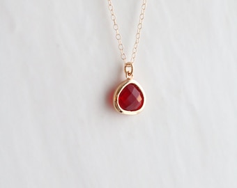 Garnet Necklace - Red Necklace - Gold Necklace - Stone Necklace - Birthstone Necklace - Pendant Necklace - Red Quartz Necklace