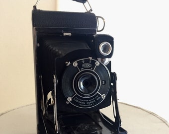 Vintage Eastman Kodak No. 1 Pocket Junior Folding Bellows Camera, takes 120 film with Kudo Shutter