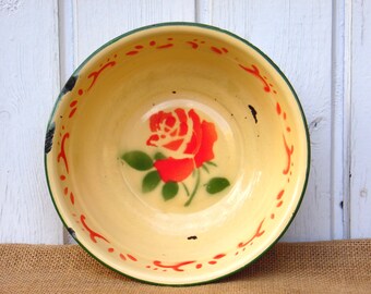 Antique Enamel Bowl - Farmhouse Decoration - Shabby Chic Kitchen Decor