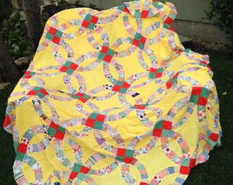 Double wedding ring quilt top