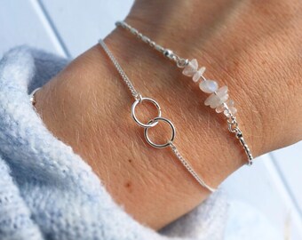 Silver bracelet, Dainty bracelet, Interlocking circle bracelet, karma bracelet, hoop bracelet, silver jewellery by Serenity Project