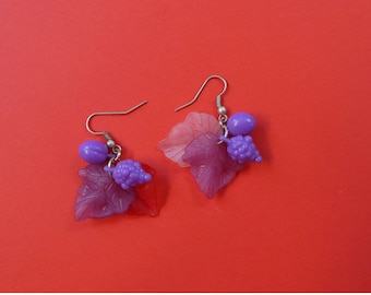 Plum grape earrings עגילי שזיף וענבים