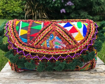 Embroidered Afghani bag, vintage boho bag, Gujarati bag, Indian bag, Banjara bag, crossbody bag, bohemian bag