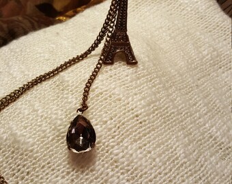 Eiffel Tower pendant necklace