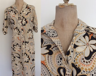 1970's Floral Button Up Shift Dress Collared Vintage Dress Size Medium Large by Maeberry Vintage
