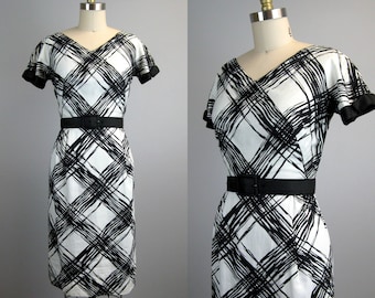 Vintage 1950s Cotton Dress 50s Black and White Abstract Plaid Sheath Dress by Jeannette Alexander Size S