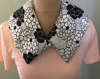 Therapeutic Flax Seed Hot/Cold Neck Wraps - Snuggle Flannel (Black/White Floral)