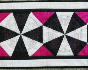 Black, white, fuchsia table-runner with asian accent