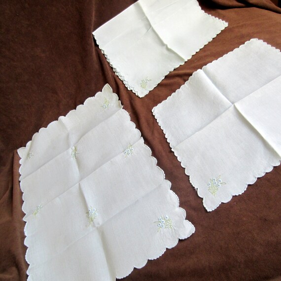 Vintage Dresser Scarf Set 5 Piece Light Blue Embroidered