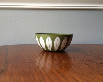 Great Looking Green/Avocado Cathrineholm Lotus Bowl