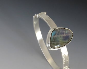 Hinged Cuff with Spectrolite