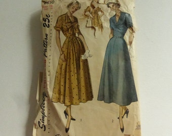 Antique Simplicity Pattern 2850 Misses Day Dress Size 16