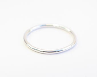 Plain Silver Band - Simple Plain or Hammered Solid Sterling Silver (92.5) Ring