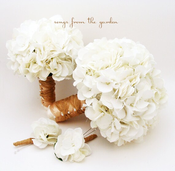 White Silk Hydrangea Bridal & Bridesmaid Bouquet Groom's